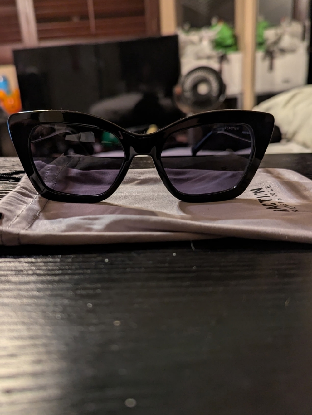 Kenneth Cole Reaction RN00015 Women's Sunglasses